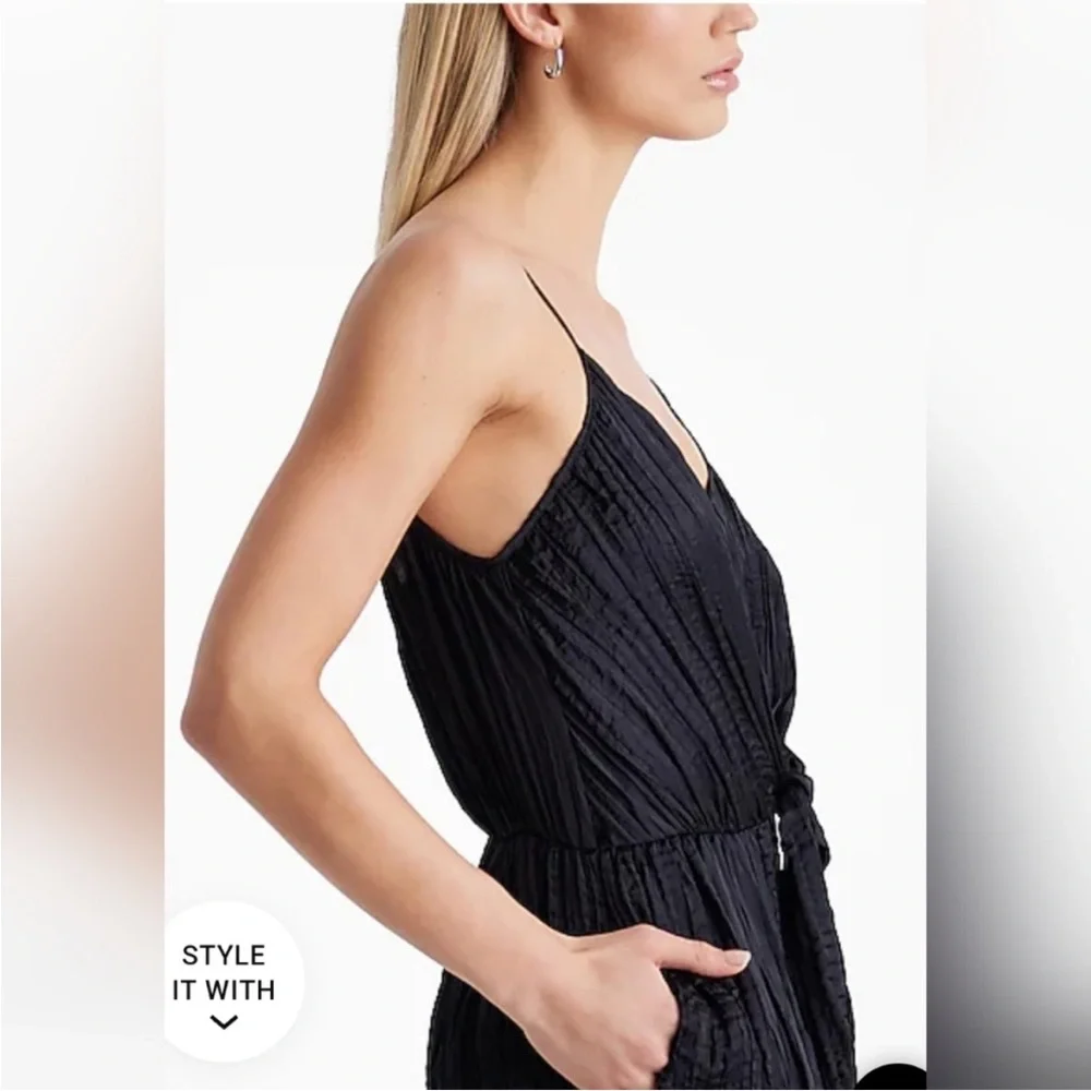 Express Black Satin Like Sleeveless V Neck Wide Leg Crinkle Jumpsuit L